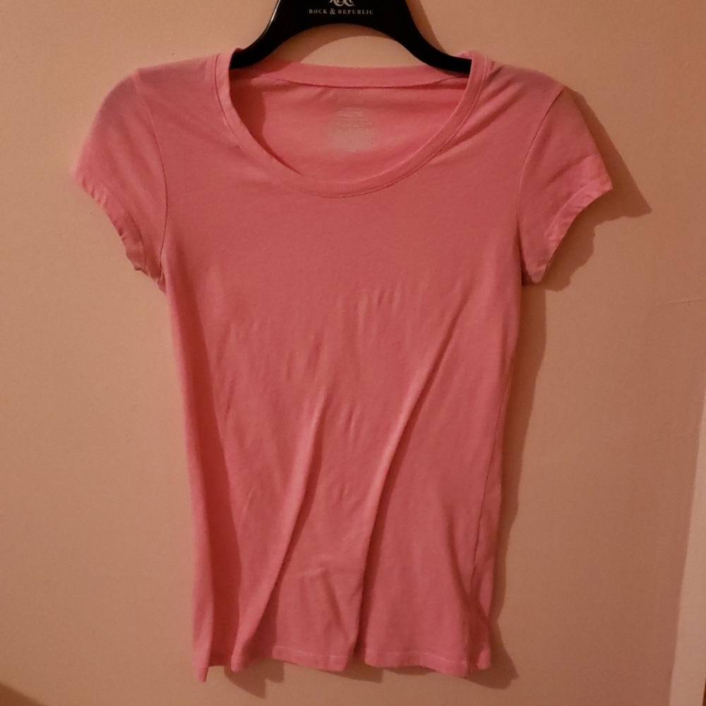 Pink t-shirt